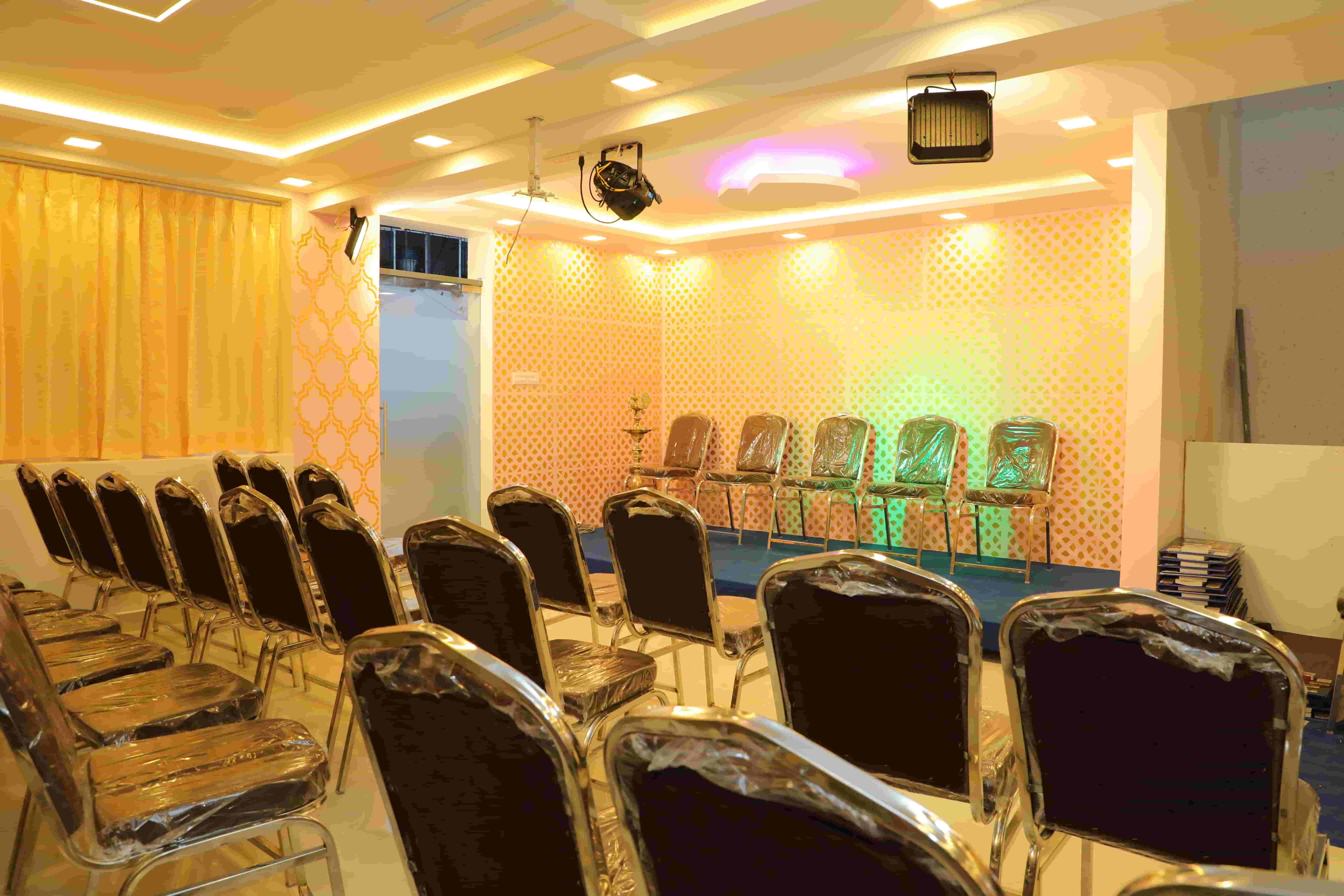 Kani Mini Hall Gallery - Welcome Lobby